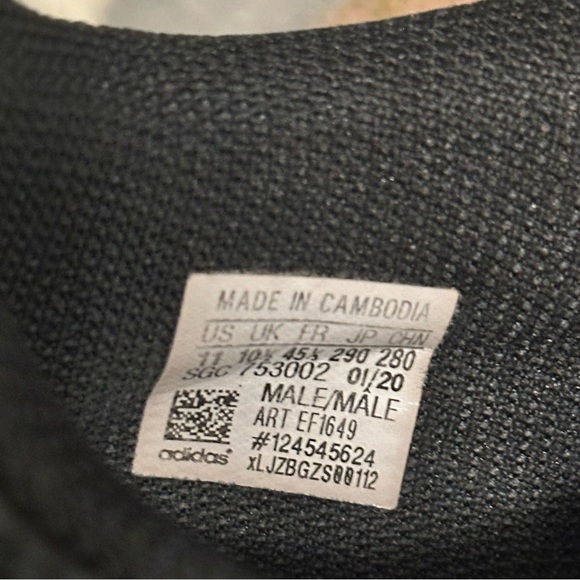 adidas EF1649 Predator 20.4 FxG Black on Black Soccer Cleats - Picture 8 of 8